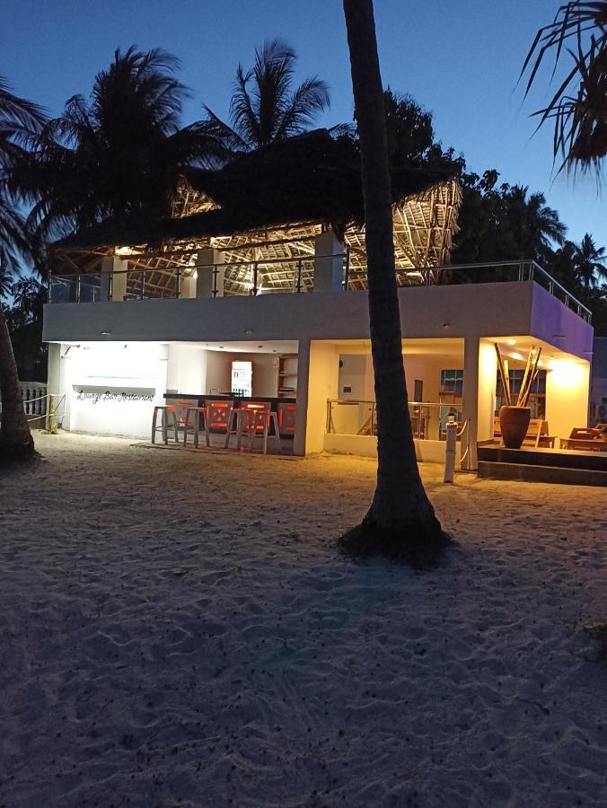 Seashore Kiwengwa (Zanzibar)