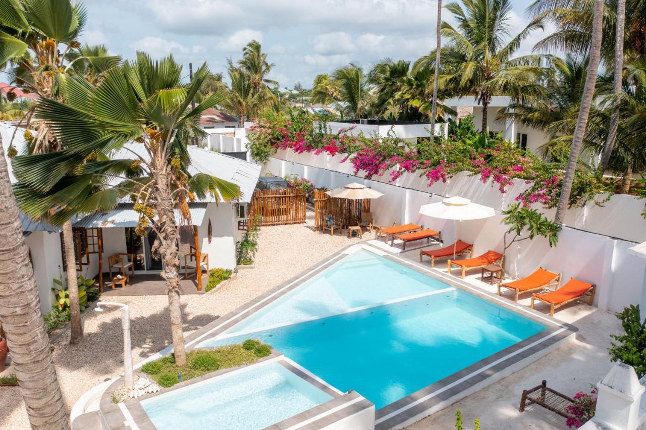Seashore Hotel